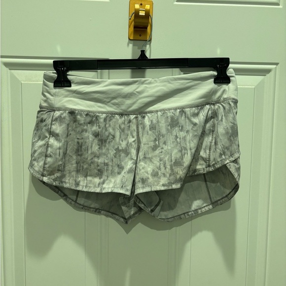 Lululemon Speed Up Short *2.5" City Breeze Alpine White Multi / Alpine White - Picture 3 of 5